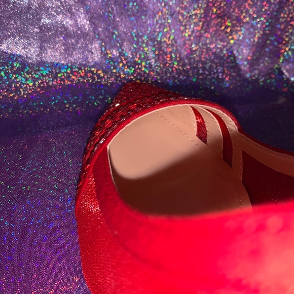 Red Rhinestone Heels 👠 - Picture 4 of 4